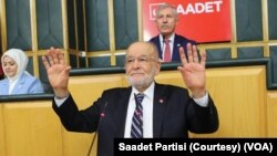 Saadet Partisi Genel Başkanı Temel Karamollaoğlu, Saadet Partisi Grubu'nun ilk toplantısında